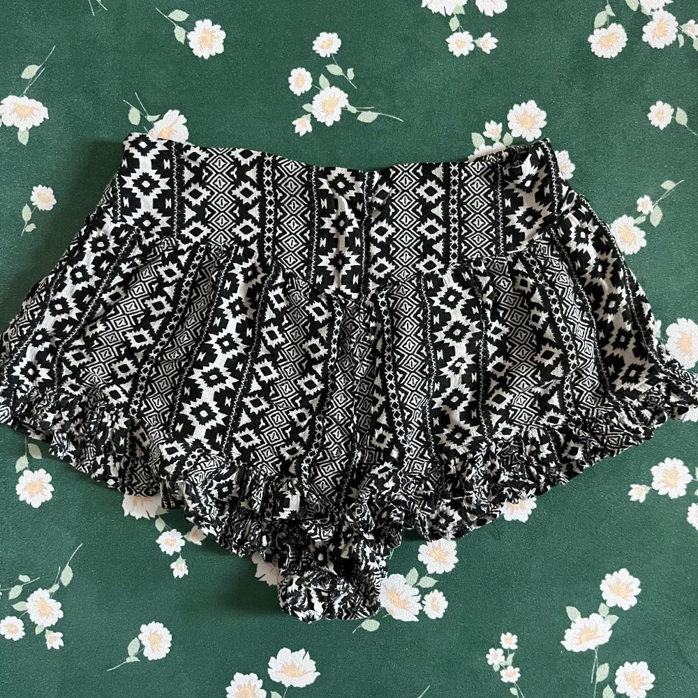 Elephant/Aztec Flowy Shorts Bundle